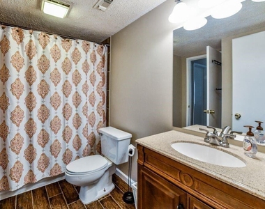 53 Doranne Court Se - Photo Thumbnail 15