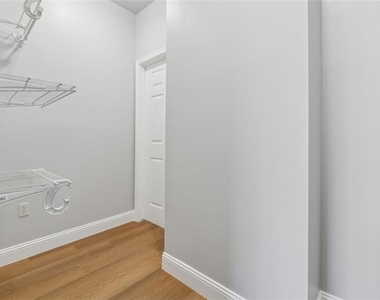 2700 Pine Tree Road Ne - Photo Thumbnail 17