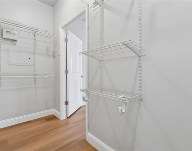 2700 Pine Tree Road Ne - Photo Thumbnail 18