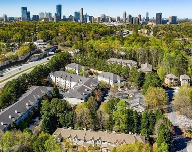 2700 Pine Tree Road Ne - Photo Thumbnail 27