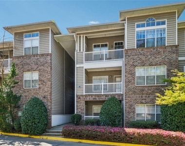 2700 Pine Tree Road Ne - Photo Thumbnail 24