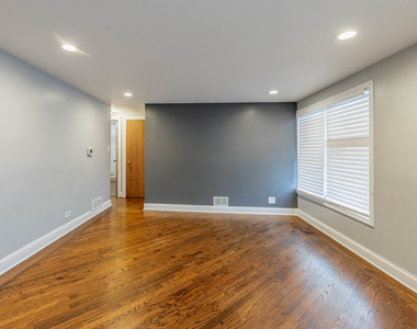 8912 S Ryan Road - Photo Thumbnail 2