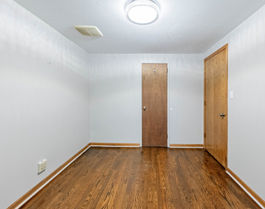 8912 S Ryan Road - Photo Thumbnail 15