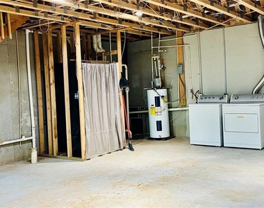 4067 Fincher Drive - Photo Thumbnail 13
