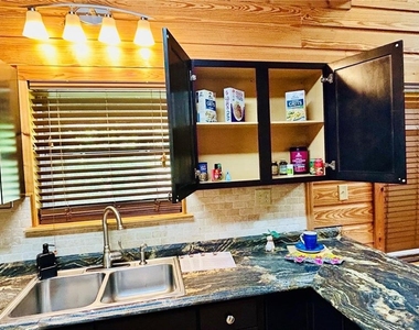 4067 Fincher Drive - Photo Thumbnail 3