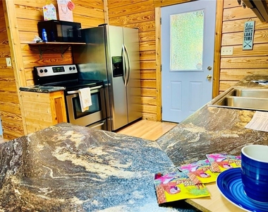 4067 Fincher Drive - Photo Thumbnail 5