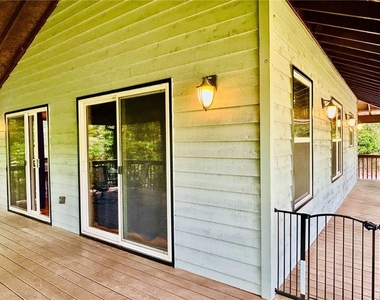 4067 Fincher Drive - Photo Thumbnail 16