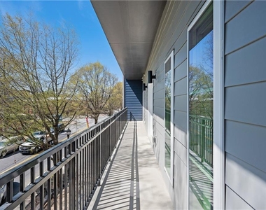 456 Flat Shoals Avenue Se - Photo Thumbnail 24