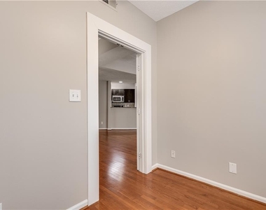1250 Parkwood Circle Se - Photo Thumbnail 24