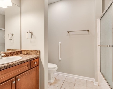 1250 Parkwood Circle Se - Photo Thumbnail 32