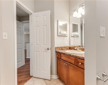 1250 Parkwood Circle Se - Photo Thumbnail 33