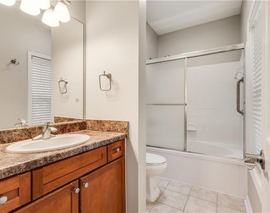 1250 Parkwood Circle Se - Photo Thumbnail 29