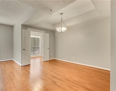 1250 Parkwood Circle Se - Photo Thumbnail 22