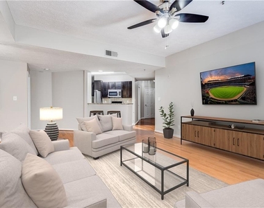 1250 Parkwood Circle Se - Photo Thumbnail 2