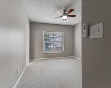 1250 Parkwood Circle Se - Photo Thumbnail 25