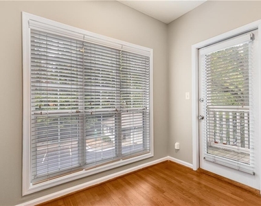 1250 Parkwood Circle Se - Photo Thumbnail 23