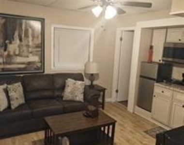 3760 Cedar Hurst Way - Photo Thumbnail 15