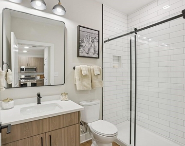 1155 Lavista Road Ne - Photo Thumbnail 13