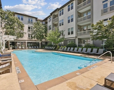1155 Lavista Road Ne - Photo Thumbnail 13