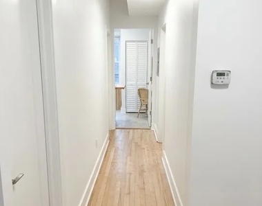 1945 W Augusta Avenue - Photo Thumbnail 4