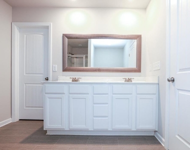 317 Pinewood Drive - Photo Thumbnail 19