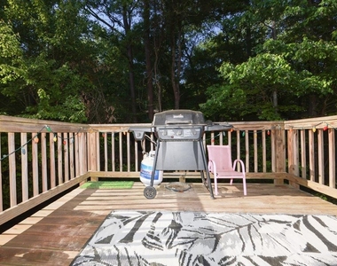 317 Pinewood Drive - Photo Thumbnail 20