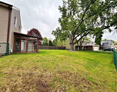 800 W Beechtree Lane - Photo Thumbnail 27