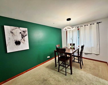 800 W Beechtree Lane - Photo Thumbnail 5
