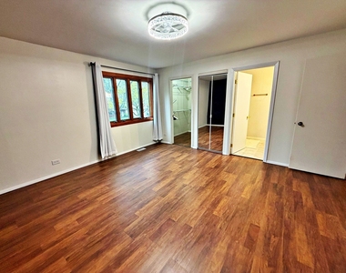 800 W Beechtree Lane - Photo Thumbnail 13