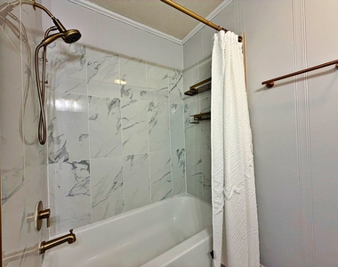 800 W Beechtree Lane - Photo Thumbnail 16