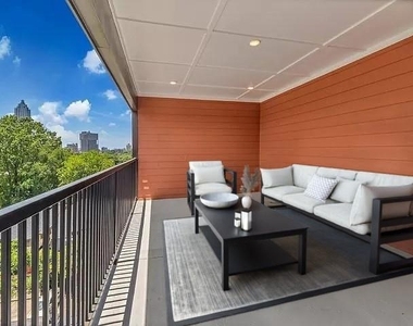 525 Parkway Drive Ne - Photo Thumbnail 6