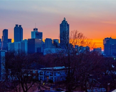 525 Parkway Drive Ne - Photo Thumbnail 9