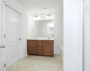 3934 Princeton Lakes Pass Sw - Photo Thumbnail 27