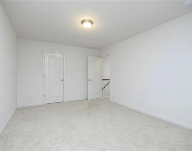 3934 Princeton Lakes Pass Sw - Photo Thumbnail 6