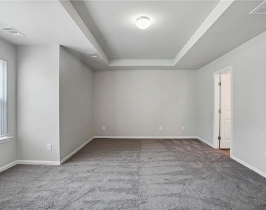 212 Ridge Valley Dr - Photo Thumbnail 17