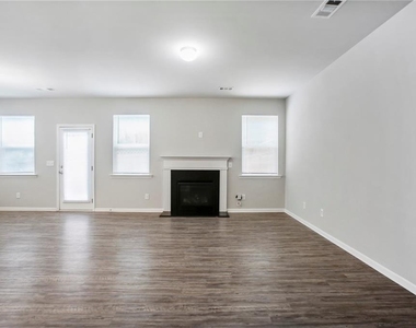212 Ridge Valley Dr - Photo Thumbnail 13