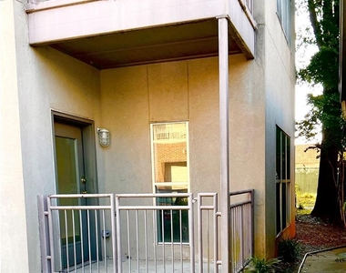 238 Walker Street Sw - Photo Thumbnail 27