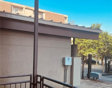 238 Walker Street Sw - Photo Thumbnail 32