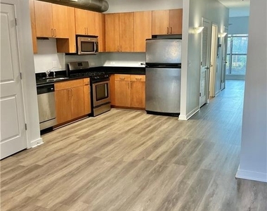 238 Walker Street Sw - Photo Thumbnail 5