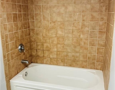 238 Walker Street Sw - Photo Thumbnail 23