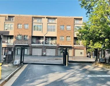 238 Walker Street Sw - Photo Thumbnail 1
