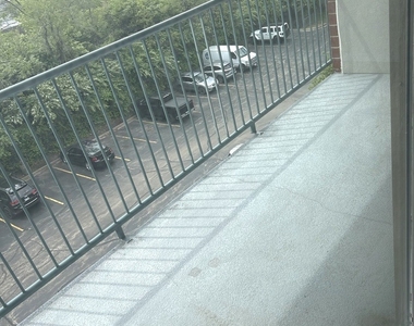 1111 Burlington Avenue - Photo Thumbnail 5