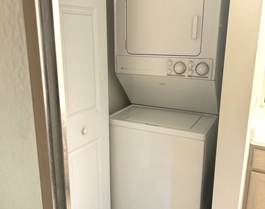 1111 Burlington Avenue - Photo Thumbnail 9
