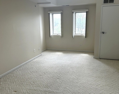 1111 Burlington Avenue - Photo Thumbnail 6