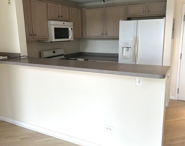 1111 Burlington Avenue - Photo Thumbnail 3
