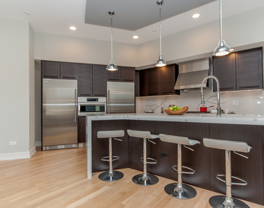 650 N Morgan Street - Photo Thumbnail 5