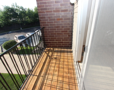 727 Elm Lane - Photo Thumbnail 13