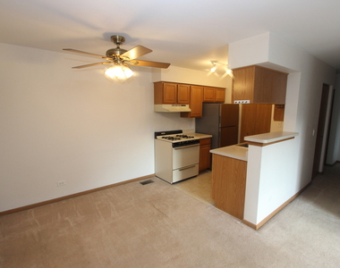 727 Elm Lane - Photo Thumbnail 9