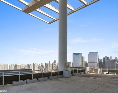 737 W Washington Boulevard - Photo Thumbnail 28