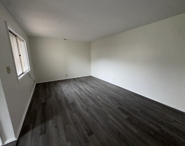 10g Fernwood Drive - Photo Thumbnail 2